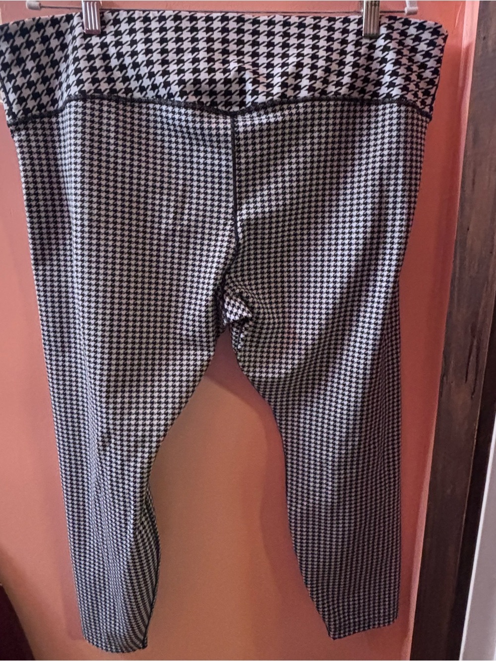 Nike Black and White Houndstooth Leggings